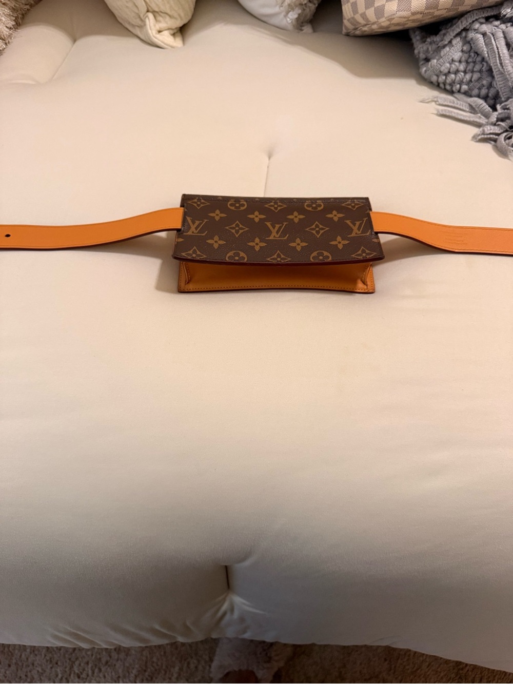 Louis Vuitton Brown Monogram Canvas Pallas Chain Crossbody - Picture 5 of 7